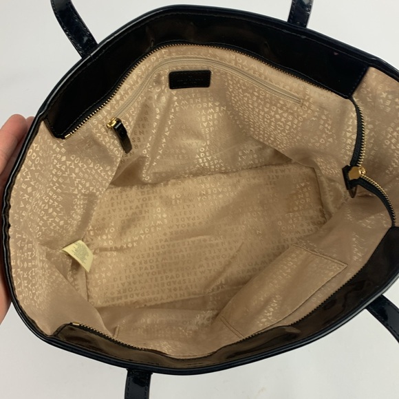 Kate Spade Black Shiny Patent Leather Tote Bag Tan spade lined with pockets - Picture 6 of 16